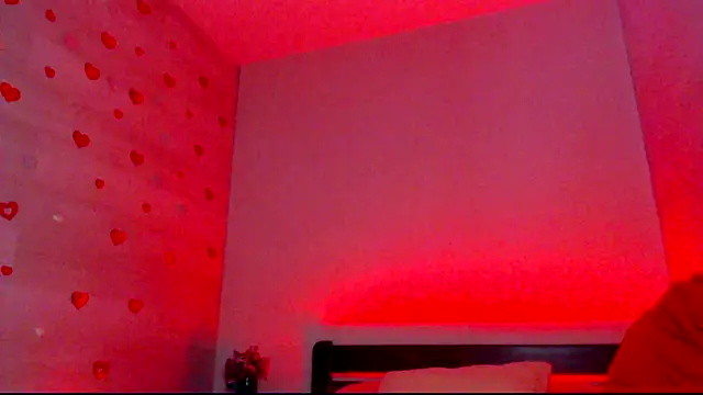 Laya Moon online show from March 13, 1:05 pm