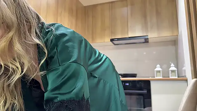 mommy nadin online show from February 21, 5:15 pm