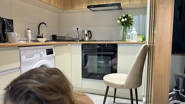 mommy nadin online show from February 9, 7:17 am