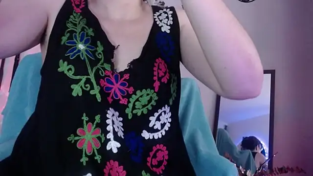 Snapshot of Eve_Blue77 chatting on September 23, 1:34 am Eve Blue77 online show from September 23, 1:34 am