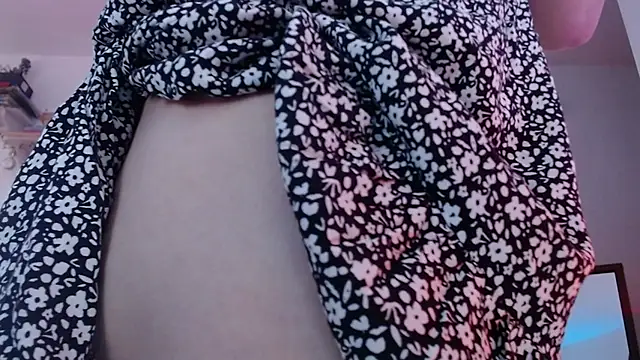 Snapshot of Eve_Blue77 chatting on March 9, 1:48 pm Eve Blue77 online show from March 9, 1:48 pm