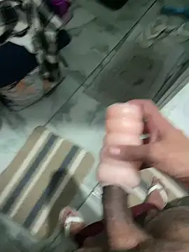 Snapshot of gui6789b chatting on February 10, 3:16 am gui6789b online show from February 10, 3:16 am