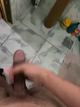 Snapshot of gui6789b chatting on December 25, 5:48 am gui6789b online show from December 25, 5:48 am