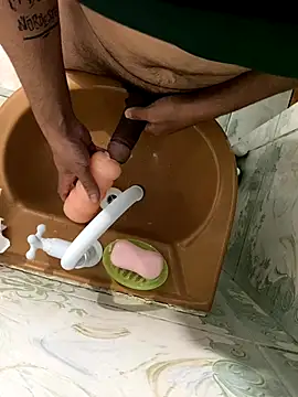 Snapshot of gui6789b chatting on September 19, 2:15 am gui6789b online show from September 19, 2:15 am