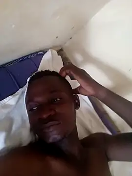 Snapshot of pesaonge chatting on February 12, 9:52 am pesaonge online show from February 12, 9:52 am