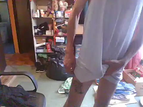 Snapshot of MisterMister45 chatting on July 13, 1:10 pm MisterMister45 online show from July 13, 1:10 pm