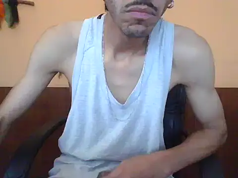 Snapshot of MisterMister45 chatting on June 23, 1:20 pm MisterMister45 online show from June 23, 1:20 pm