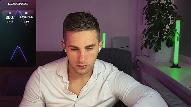 Sweeet  boy online show from September 13, 9:09 am