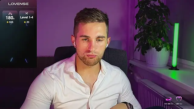 Sweeet  boy online show from October 8, 9:59 pm