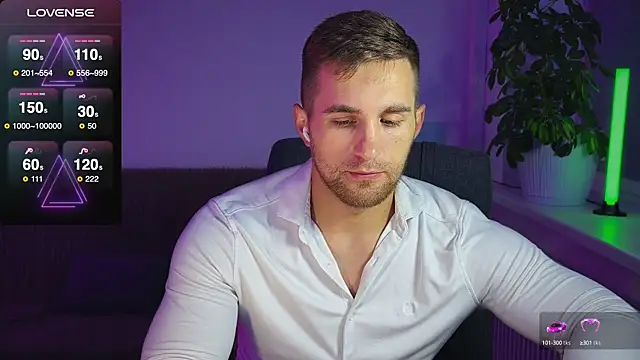 Sweeet  boy online show from October 9, 9:04 pm