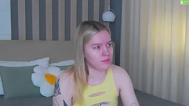 AmaliaBell online show from May 19, 1:18 pm