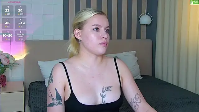 AmaliaBell online show from August 3, 1:28 pm