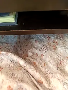 u wan me online show from February 6, 3:46 am