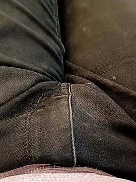 u wan me online show from April 7, 9:00 am