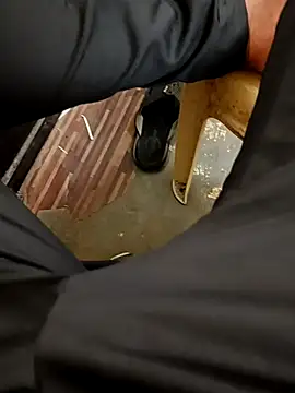 u wan me online show from April 4, 1:17 pm