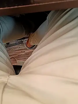 u wan me online show from January 18, 4:27 am