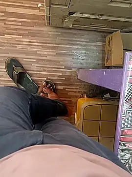 u wan me online show from April 15, 9:48 am