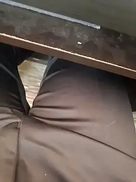 u wan me online show from February 18, 4:10 am