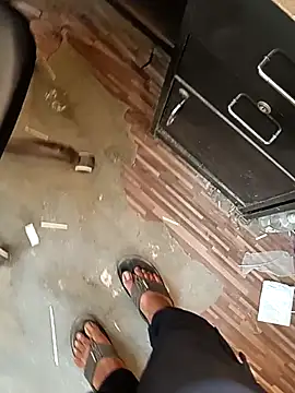 u wan me online show from March 1, 3:17 am