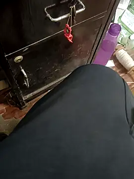 u wan me online show from April 18, 2:41 pm