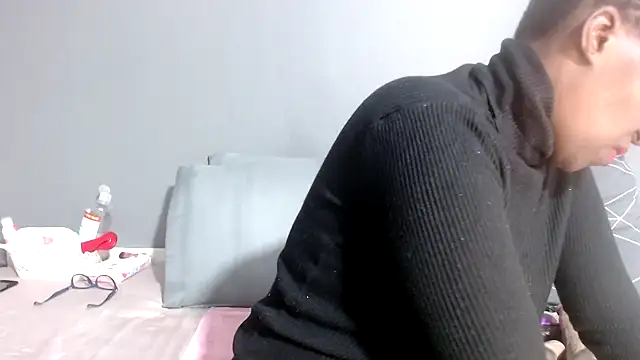 graciousxxx online show from May 18, 5:45 am