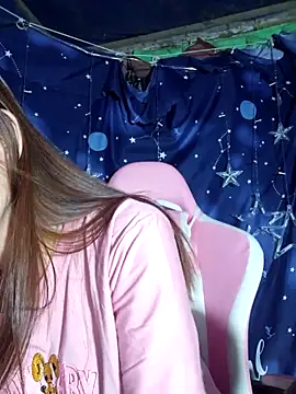 Snapshot of __Mai-love19__ chatting on March 15, 9:49 pm Mai-love19 online show from March 15, 9:49 pm