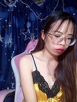   Mai-love19   online show from November 10, 12:10 pm