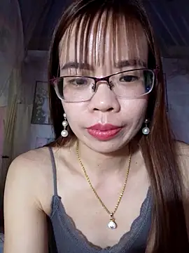 Snapshot of __Mai-love19__ chatting on March 4, 8:35 am Mai-love19 online show from March 4, 8:35 am