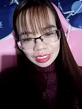 Snapshot of __Mai-love19__ chatting on March 6, 7:47 am Mai-love19 online show from March 6, 7:47 am