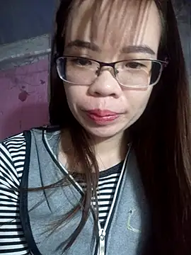 Snapshot of __Mai-love19__ chatting on March 9, 11:03 pm Mai-love19 online show from March 9, 11:03 pm