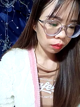   Mai-love19   online show from December 4, 11:04 pm