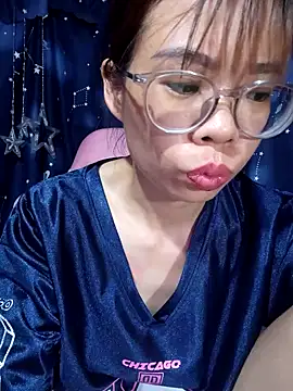   Mai-love19   online show from June 19, 2:17 am