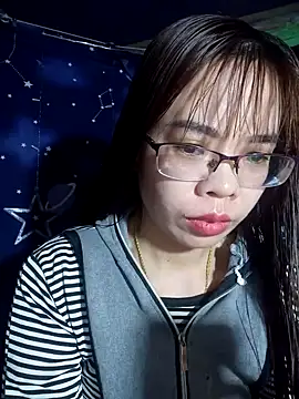 Snapshot of __Mai-love19__ chatting on March 10, 7:44 am Mai-love19 online show from March 10, 7:44 am