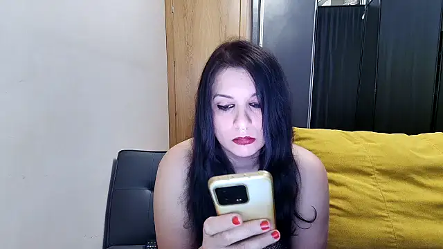 Snapshot of Lustylia chatting on January 21, 3:54 pm Lustylia online show from January 21, 3:54 pm