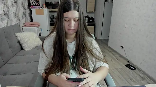 Lis Kollen online show from December 2, 12:40 pm