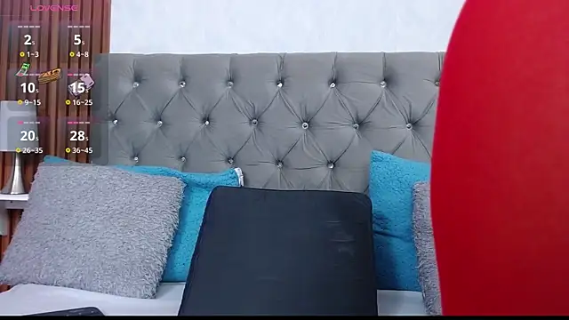 gisellsaenz online show from October 30, 8:50 pm