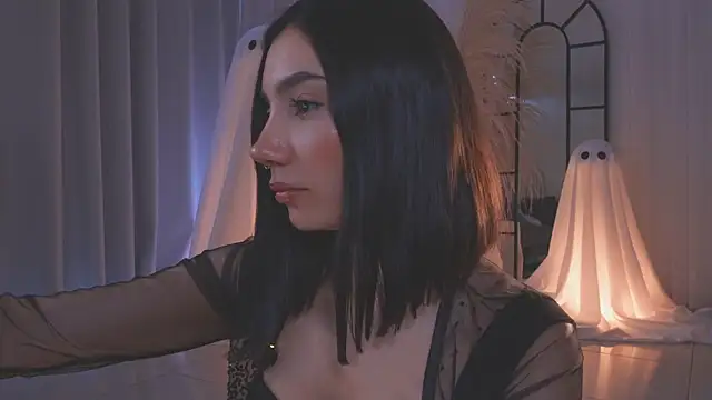 AmyArmstrong online show from October 27, 7:59 pm