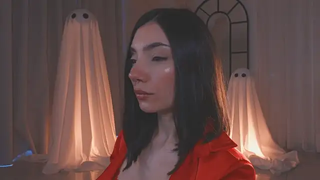 AmyArmstrong online show from October 24, 7:24 pm