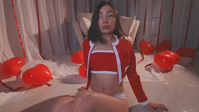 AmyArmstrong online show from February 14, 11:38 pm