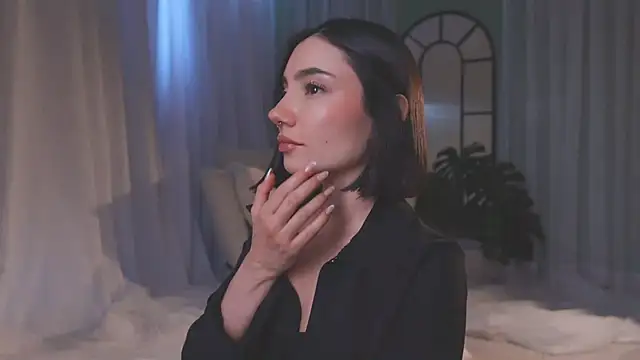 AmyArmstrong online show from April 1, 10:28 pm