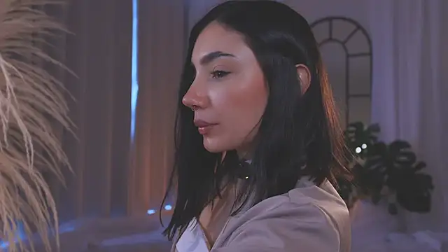 AmyArmstrong online show from November 13, 9:19 pm