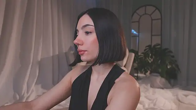 AmyArmstrong online show from March 4, 10:17 pm