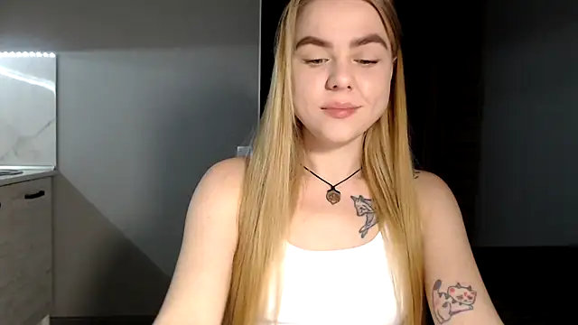 Snapshot of Sunbeam_ chatting on February 18, 9:31 pm Sunbeam online show from February 18, 9:31 pm