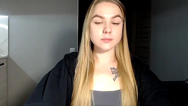 Snapshot of Sunbeam_ chatting on February 17, 7:12 pm Sunbeam online show from February 17, 7:12 pm