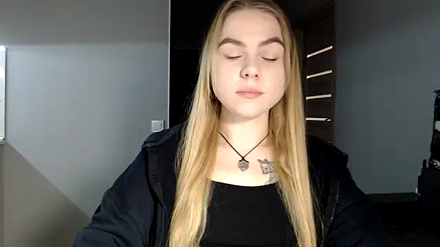 Snapshot of Sunbeam_ chatting on January 22, 8:17 pm Sunbeam online show from January 22, 8:17 pm