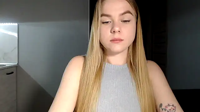 Snapshot of Sunbeam_ chatting on March 18, 8:26 pm Sunbeam online show from March 18, 8:26 pm