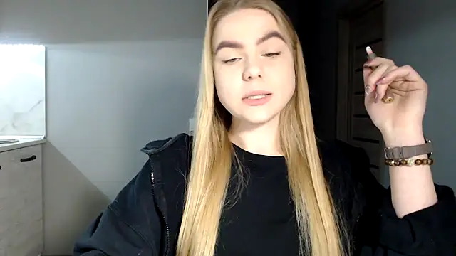 Snapshot of Sunbeam_ chatting on February 25, 5:40 pm Sunbeam online show from February 25, 5:40 pm