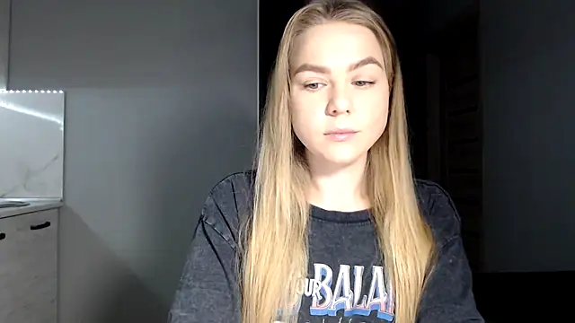 Snapshot of Sunbeam_ chatting on November 27, 3:23 pm Sunbeam online show from November 27, 3:23 pm