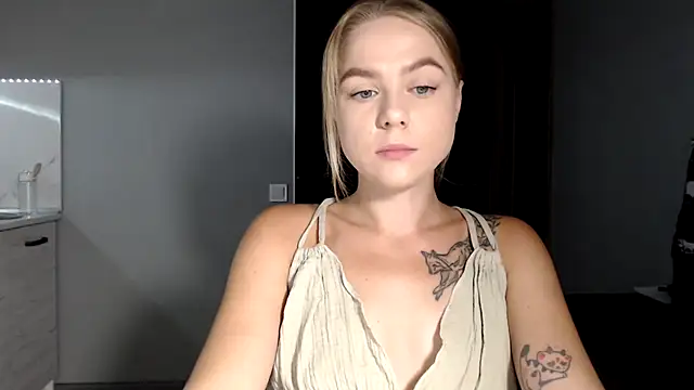 Snapshot of Sunbeam_ chatting on September 10, 7:35 pm Sunbeam online show from September 10, 7:35 pm