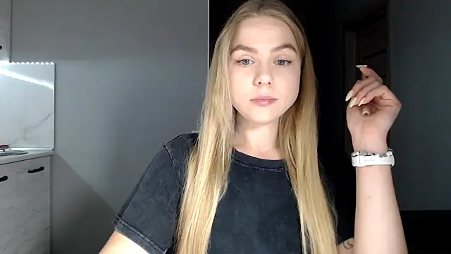 Snapshot of Sunbeam_ chatting on October 13, 7:37 pm Sunbeam online show from October 13, 7:37 pm